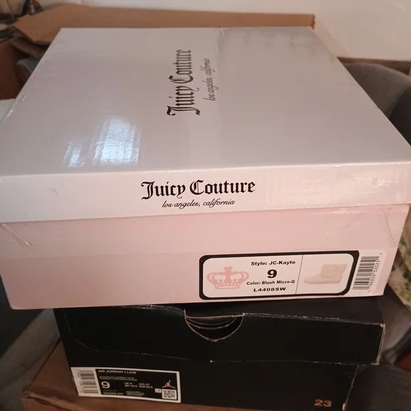 Quilted Pink Women's Boots - Picture 2 of 5